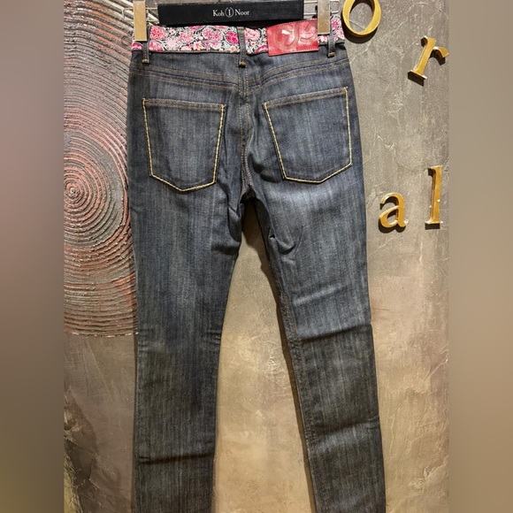 Escada vintage Y2K low rise Skinny Jeans with Pink embroidered belt size EU 34 - Picture 3 of 5